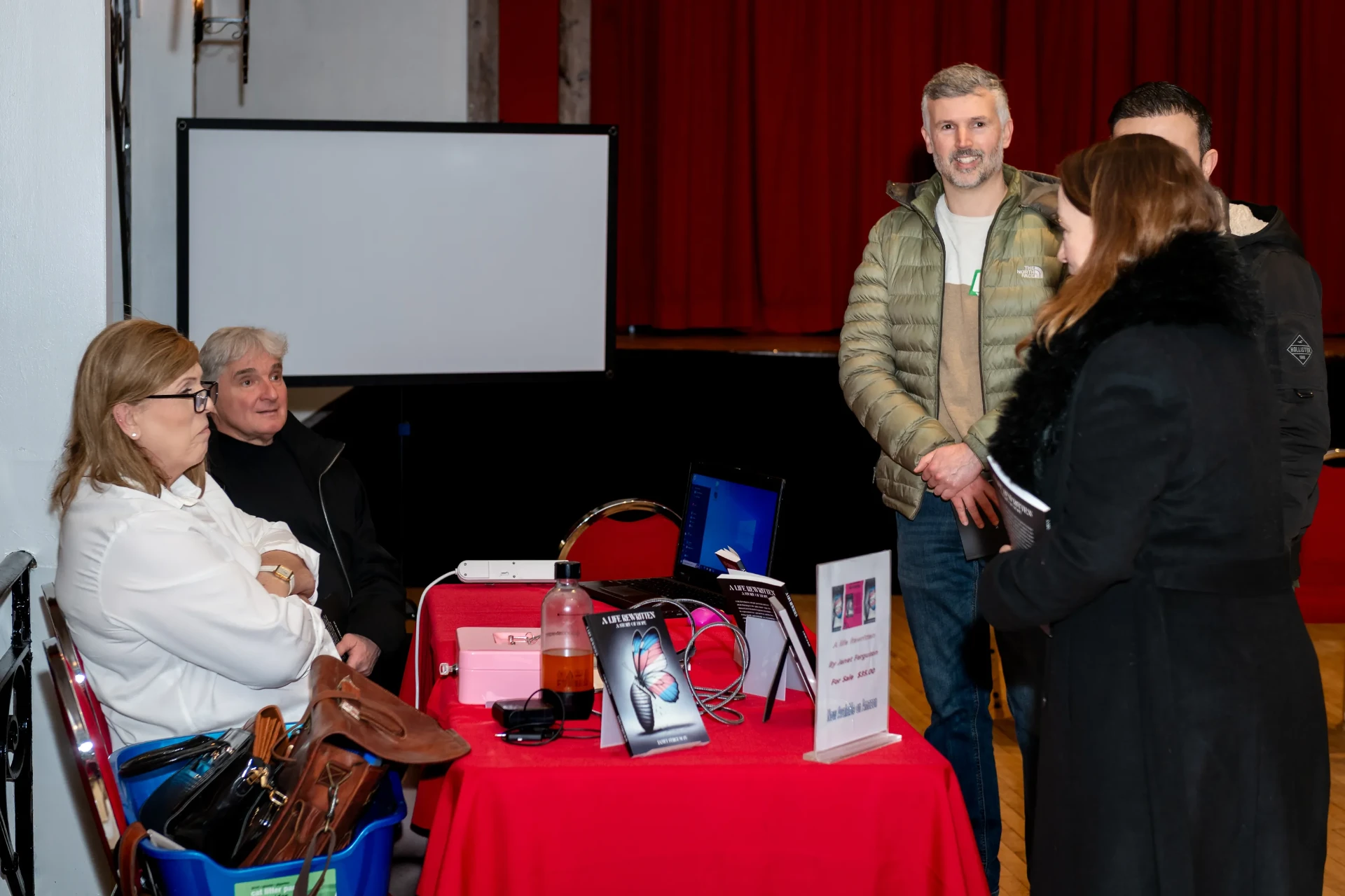 Readers meeting Janet at her signing table